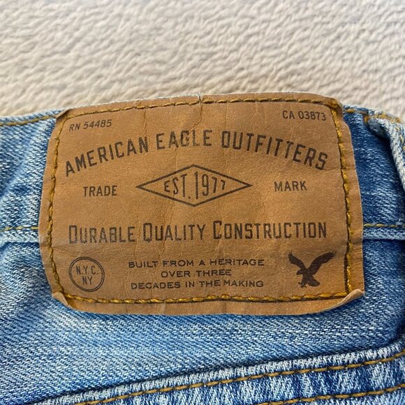 American Eagle Womans Shorts Size 28 Core Flex Distressed Denim Destroyed - Picture 6 of 13